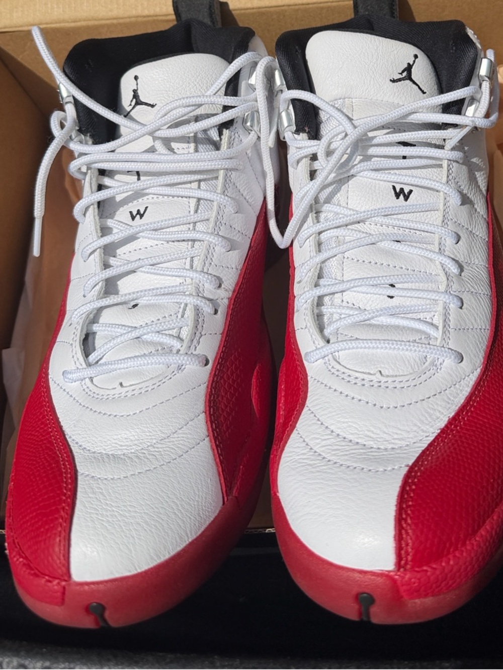 Jordan 12 retro Cherry 2023 - Picture 2 of 6